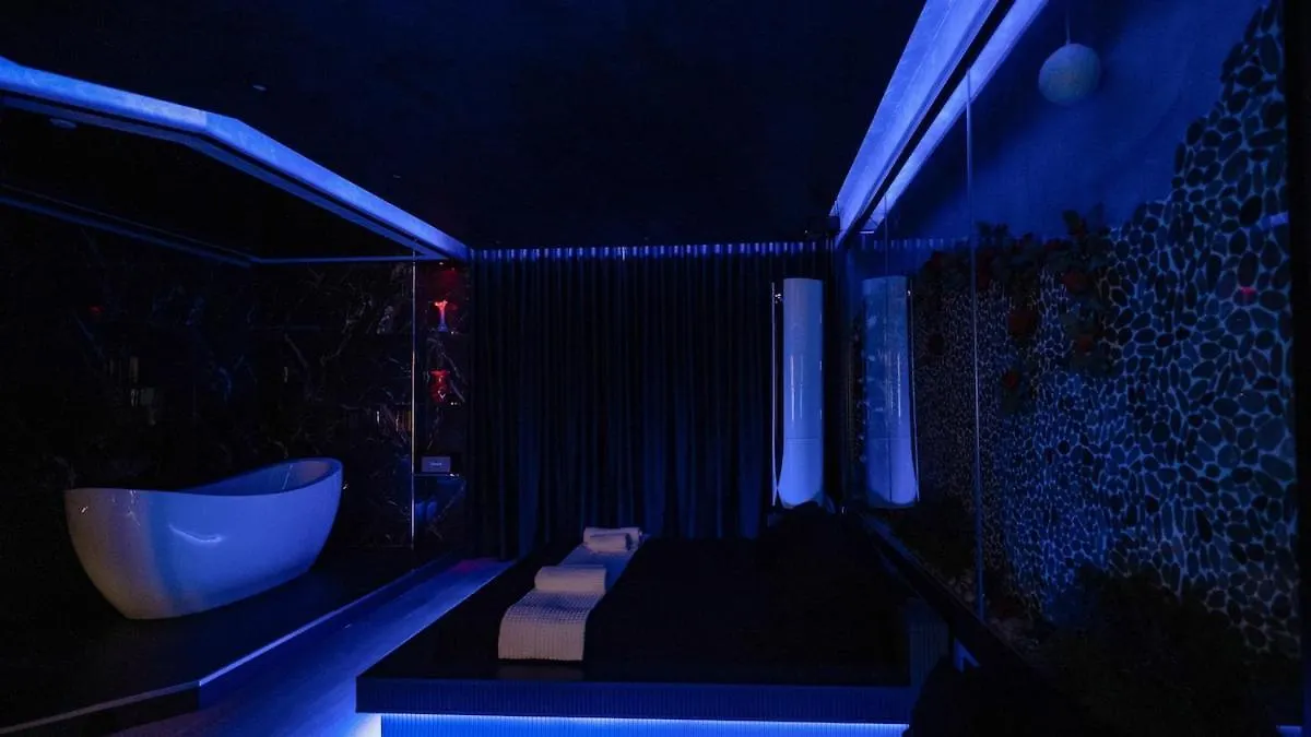 446 Black Suite Luxury Shkodër Albania